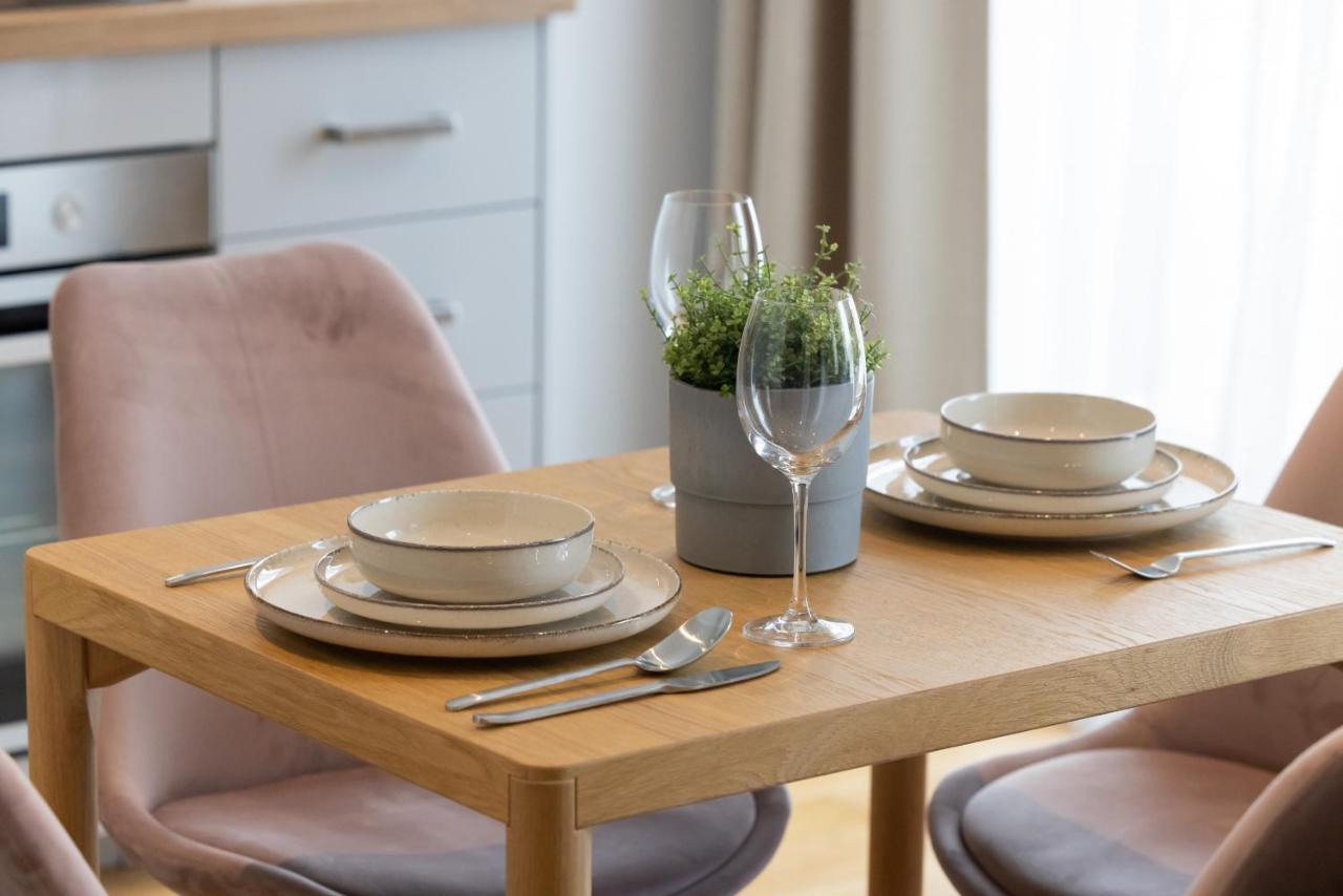 Apartament Z Tarasem W Centrum Swinoujscia By Noclegi Renters Свіноуйсьце Екстер'єр фото